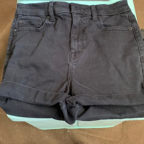 American Eagle Next level Stretch Sz 4 short - Picture 1 of 9